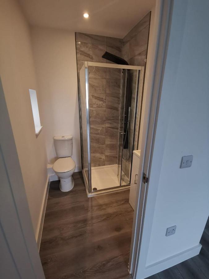 Marine Villa Hotel & Suites - Close To Beach, Train Station & Southend Airport 외부 사진